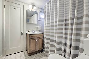 Charming Farmhouse w/ Pool & Fishing Pond!