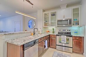 Lake LBJ Condo w/ Balcony & Shared Boat Docks