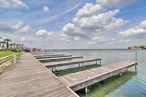 Lake LBJ Condo w/ Balcony & Shared Boat Docks