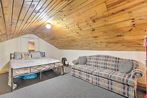 Waterfront Cottage w/ Dock on Papoose Lake!