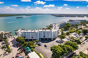 Lovely Marco Island Condo w/ Private Bay View