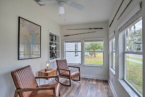 Tampa Bay Area Cottage w/ Gas Grill and Fire Pit!
