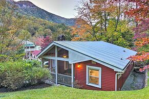 Private & Cozy Chimney Rock Abode w/ Fire Pit