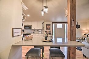 Lovely Barn Loft w/ Mountain Views on Horse Estate