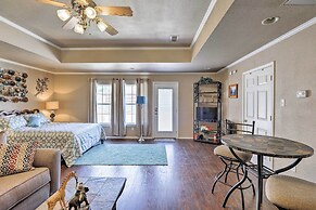Granbury Studio - 10 Mins From Town + The Lake!