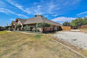 Granbury Studio - 10 Mins From Town + The Lake!