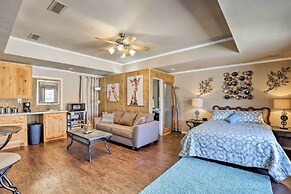 Granbury Studio - 10 Mins From Town + The Lake!