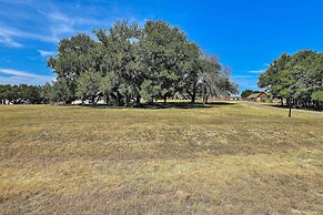 Granbury Studio - 10 Mins From Town + The Lake!