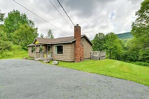 Quiet Catskills Getaway w/ Deck & Mtn Views