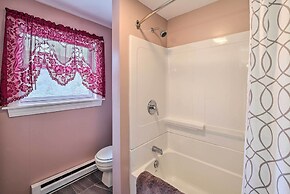 Quiet Catskills Getaway w/ Deck & Mtn Views