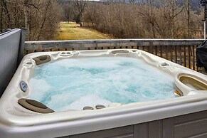 Shenandoah River Getaway < 9 Mi to Downtown Luray!