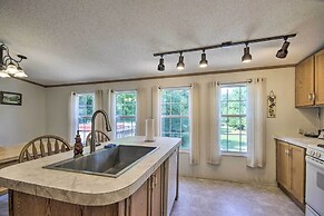 Shenandoah River Getaway < 9 Mi to Downtown Luray!