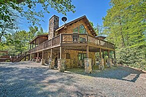 Deluxe Family Cabin w/ Fire Pit & Pool Access!