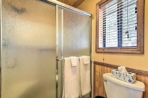 Best Location - Maggie Valley Cabin w/ Hot Tub!