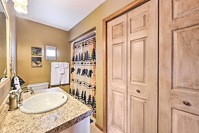 Best Location - Maggie Valley Cabin w/ Hot Tub!