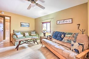 Best Location - Maggie Valley Cabin w/ Hot Tub!