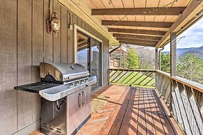 Best Location - Maggie Valley Cabin w/ Hot Tub!