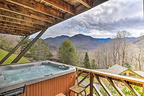 Best Location - Maggie Valley Cabin w/ Hot Tub!