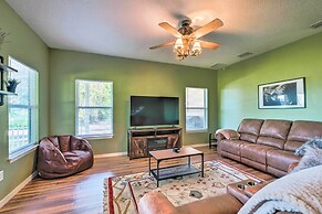 Lovely Hawthorne Home w/ Private Boat Dock!