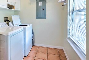 Lovely Hawthorne Home w/ Private Boat Dock!