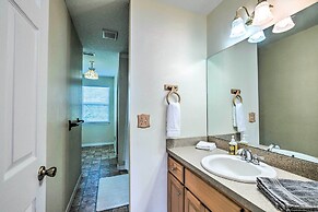 Lovely Hawthorne Home w/ Private Boat Dock!