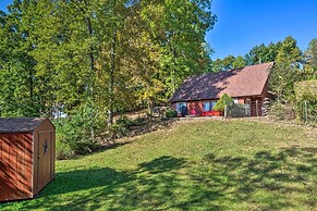 Albany Home < 1 Mi to Dale Hollow Lake!