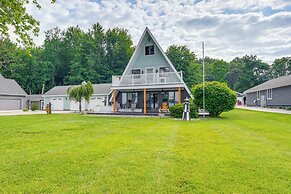 Spacious Coldwater Home: Private Boat Launch!