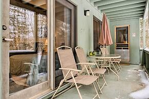 Bartlett Condo ~ 1 Mi to Attitash Resort!