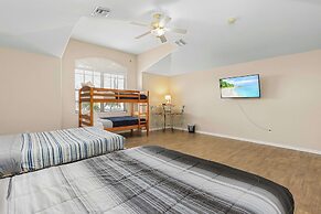 Canalfront Oasis: Cape Coral Home w/ Pool & Spa