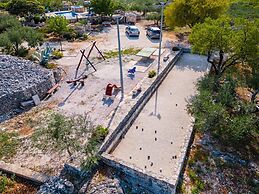 Holiday Home for up to 7 Pool Countryside by sea