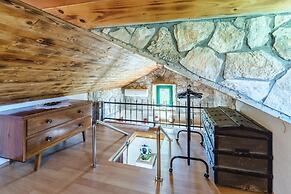 Holiday Home for up to 7 Pool Countryside by sea