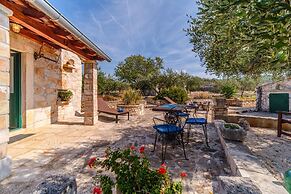 Holiday Home for up to 7 Pool Countryside by sea