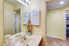 Golf Course Home w/ Balcony in North Myrtle Beach!