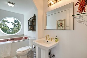 Coastal Tillamook Vacation Rental: Ocean Views!