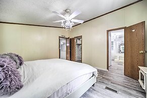 Tranquil Creekfront Bryson City Home w/ Grill!