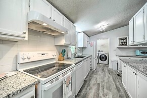 Tranquil Creekfront Bryson City Home w/ Grill!