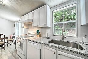 Tranquil Creekfront Bryson City Home w/ Grill!
