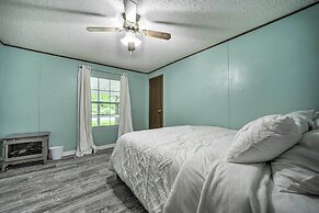 Tranquil Creekfront Bryson City Home w/ Grill!