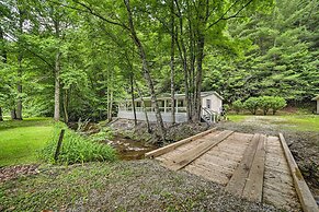 Tranquil Creekfront Bryson City Home w/ Grill!