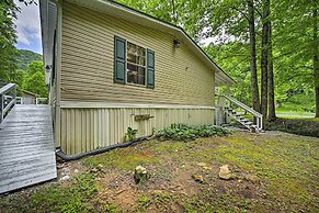 Tranquil Creekfront Bryson City Home w/ Grill!