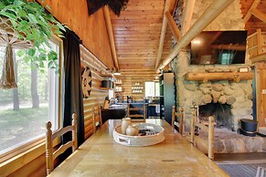 1 Mi to Beach & Lake: Breezy Point Cabin w/ Yard!