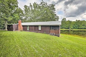 1950's Serenity Pond Cabin w/ View: Peace & Quiet!