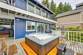 Lakeside Lacey Gem w/ Fire Pit + Private Dock