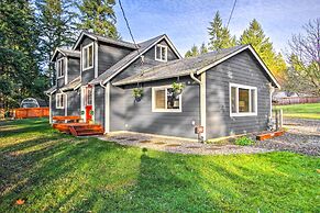 Peacock Hill Retreat on 1 Acre, 1 Mi to Harbor