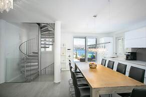 Stunning Villa Avalon for 9 Pool 2 Mins to Beach