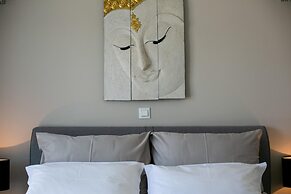 Stunning Villa Avalon for 9 Pool 2 Mins to Beach