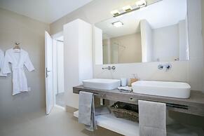 Stunning Villa Avalon for 9 Pool 2 Mins to Beach