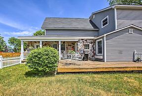 Elegant Stone Cottage: Steps to Crystal Lake Beach