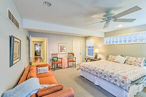 Elegant Stone Cottage: Steps to Crystal Lake Beach