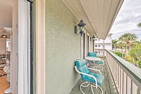 Central Venice Apartment w/ Balcony, Walk to Beach